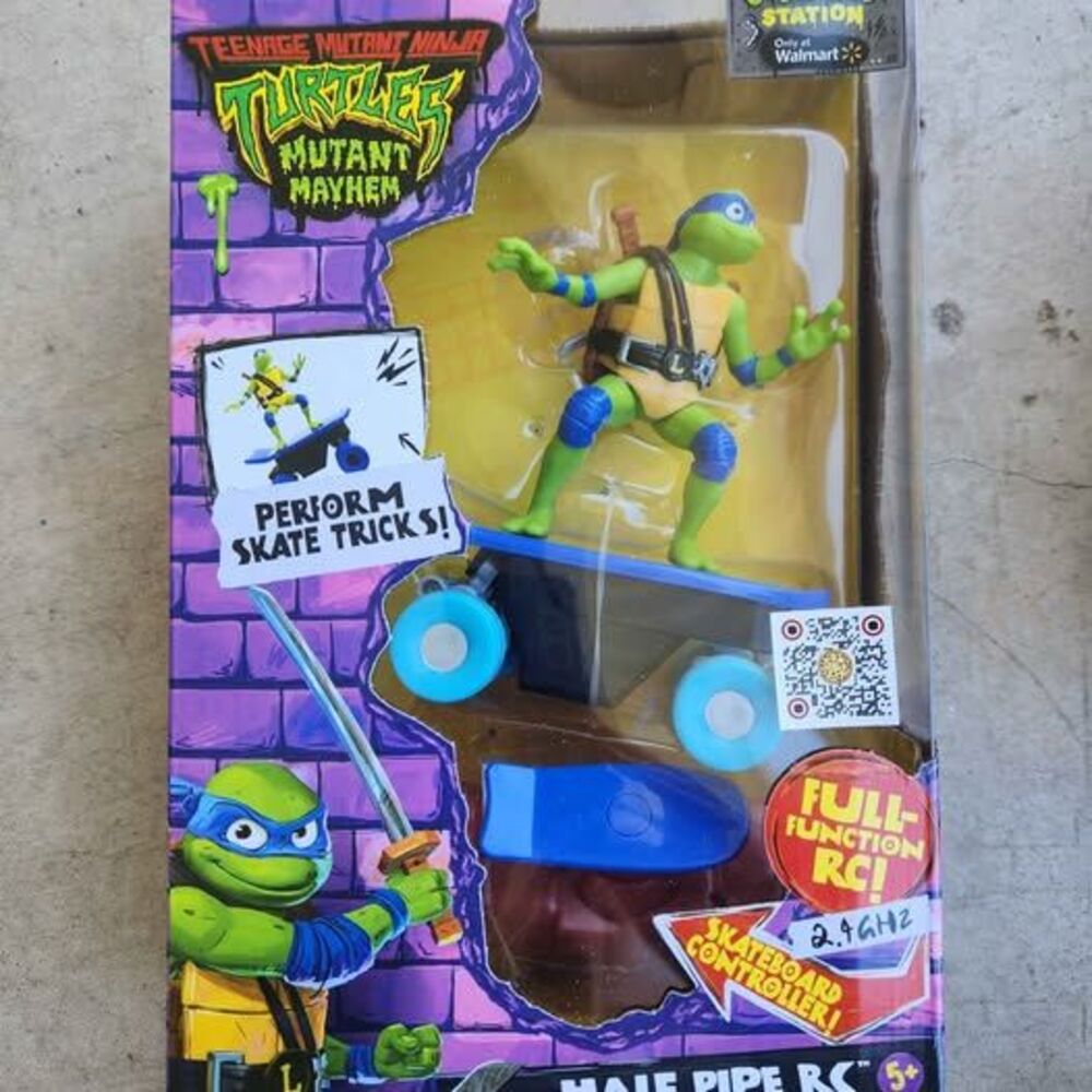 Brand new TMN turtles half pipe rc
